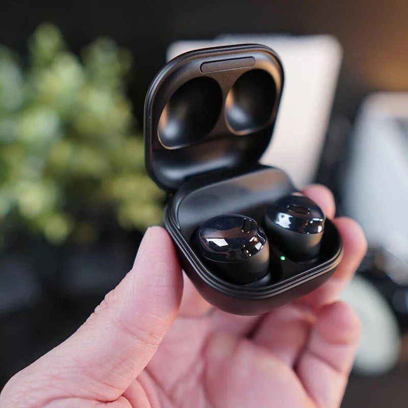 True Wireless Bluetooth Earbuds