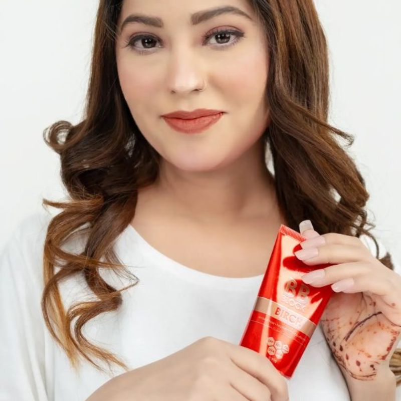 Tinted Sunscreen with Vitamin E, Lotus & Niacinamide